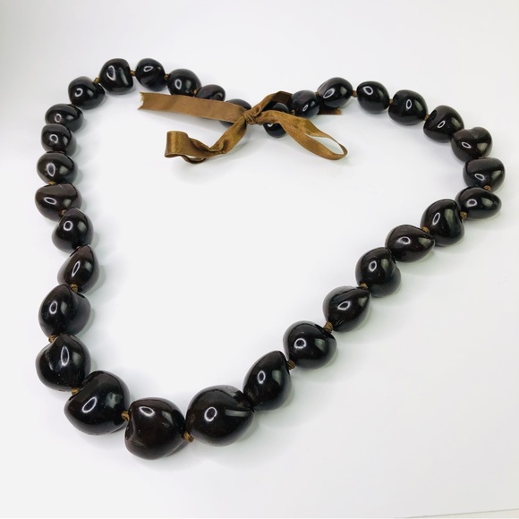 Chunky Hawaiian Kukui Nut Bead Brown Wedding Graduation Luau Hula Party Necklace - Picture 2 of 3